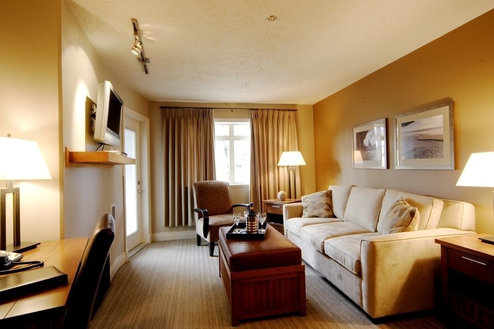 Old House Hotel Courtenay